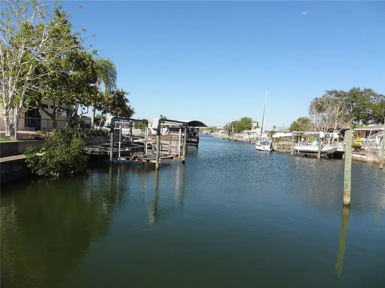 13730 GENE ROSSI AVE — photo 2