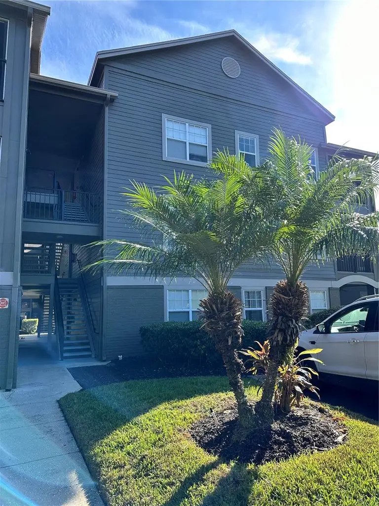 420 SUMMIT RIDGE PL #214 — photo 2