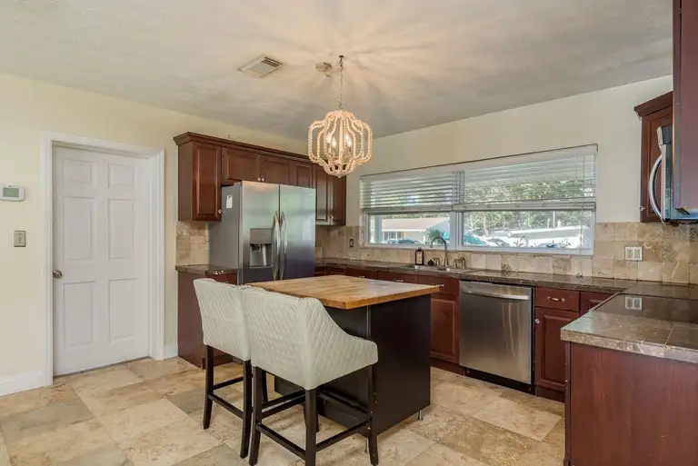 13516 CROFT DR S — photo 4
