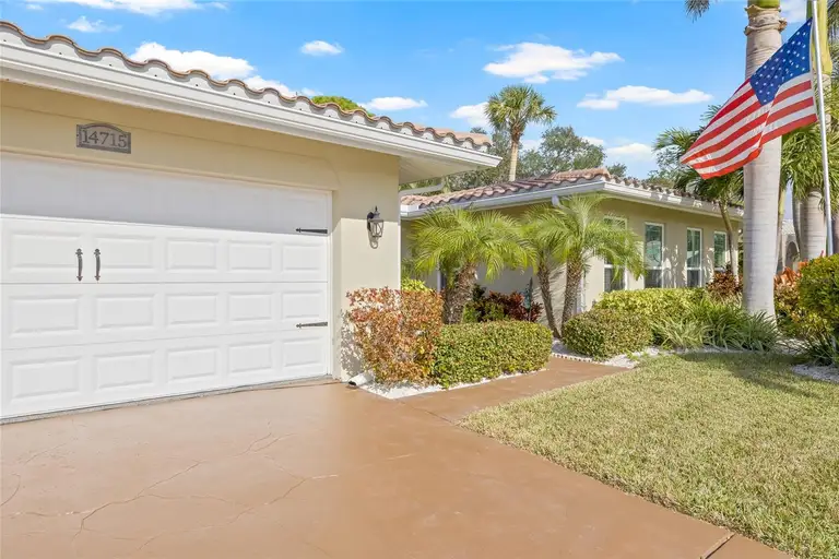 14715 CROWN DR — photo 5