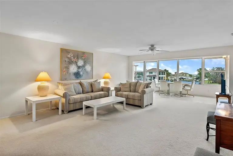 1365 SNELL ISLE BLVD NE #3B — photo 2