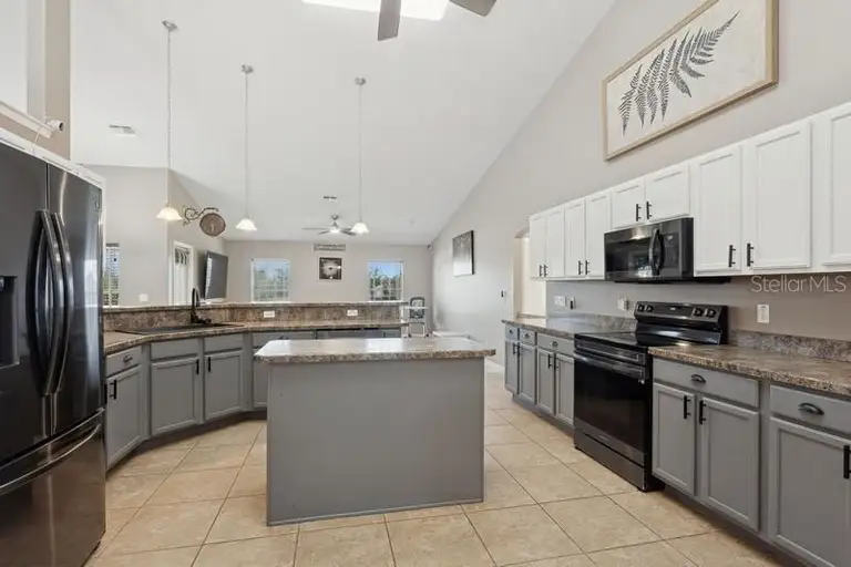 1017 S GLEN MEADOW LOOP — photo 2