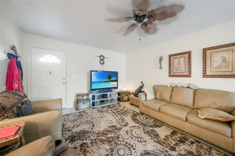 6942 & 6944 ROSEMONT DR — photo 4