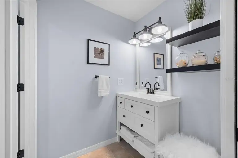 10101 PADDOCK OAKS DR — photo 3