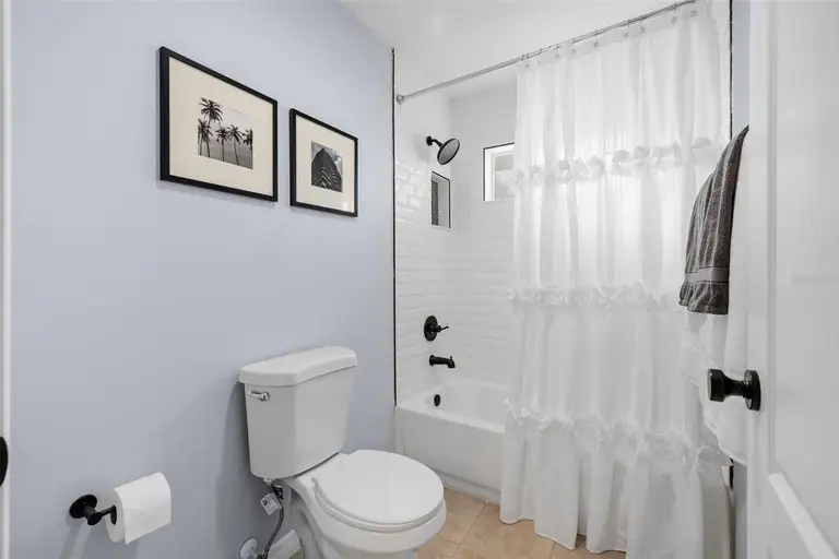 10101 PADDOCK OAKS DR — photo 4