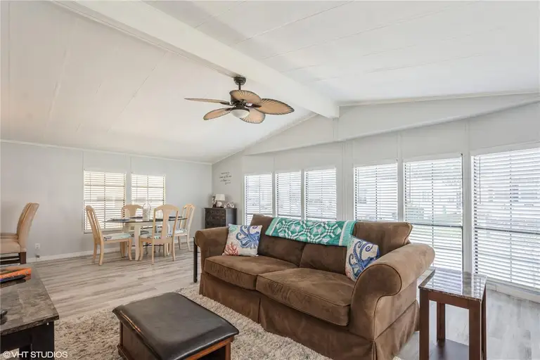 233 TARPON LN — photo 2