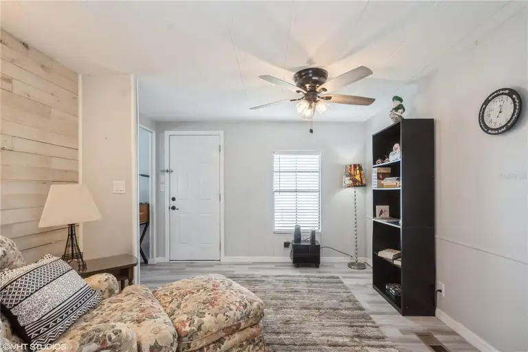 233 TARPON LN — photo 5