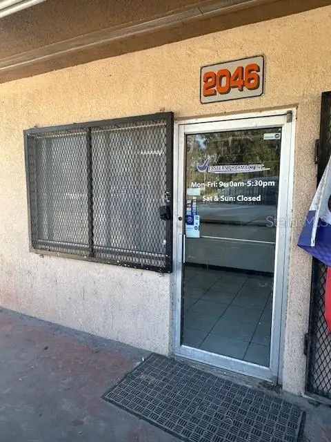 2046 W SILVER SPRINGS BLVD — photo 2