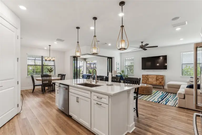 7766 SUMMERLAND CV — photo 4