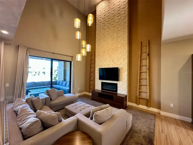 7451 BROOKLYN DR — photo 4