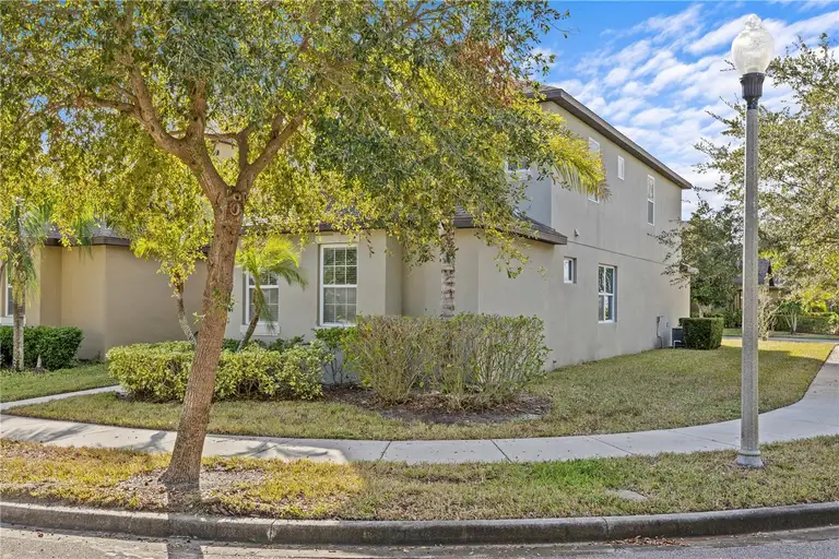 13832 SUMMERPORT TRAIL LOOP — photo 2