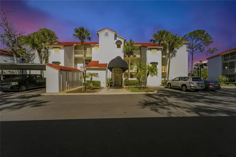 459 HAMPTONCREST CIR #103