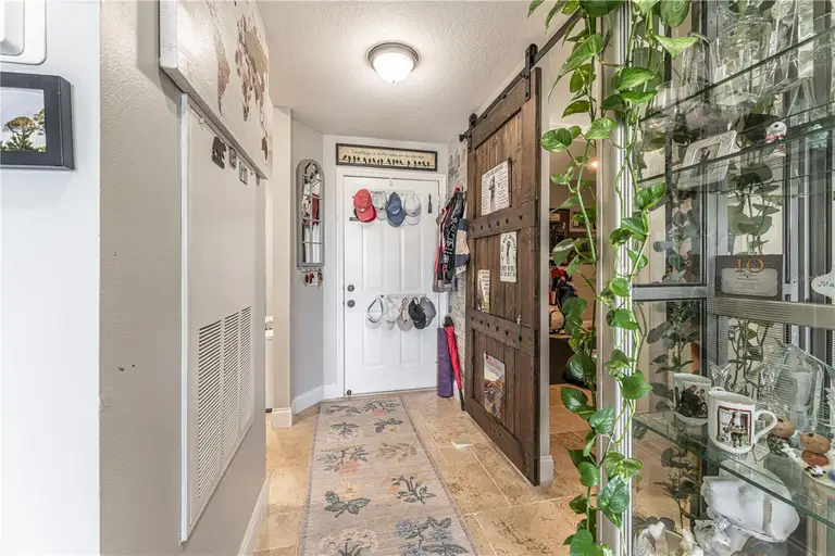 459 HAMPTONCREST CIR #103 — photo 4
