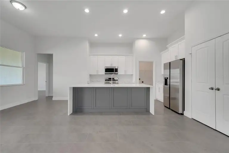 551 HANCOCK ST — photo 4