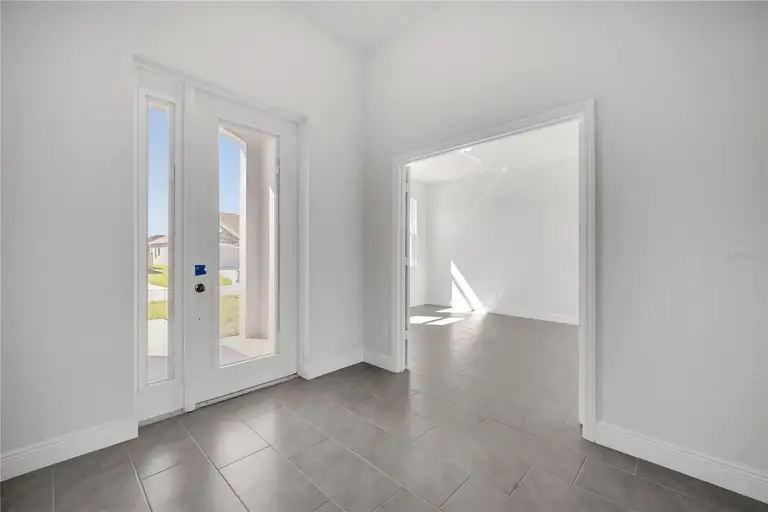 551 HANCOCK ST — photo 5