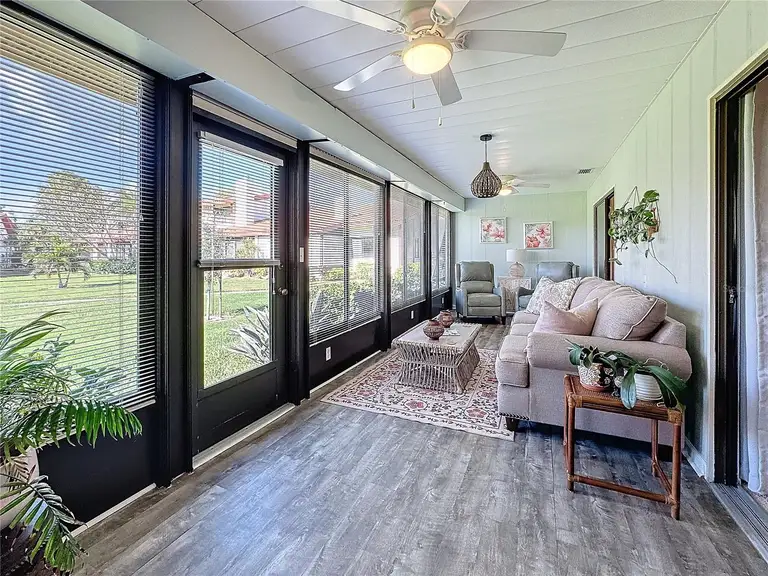 707 SORRENTO INLT #707 — photo 4