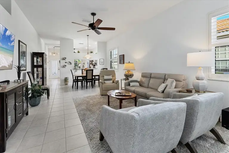 7607 PRESERVES CT — photo 5