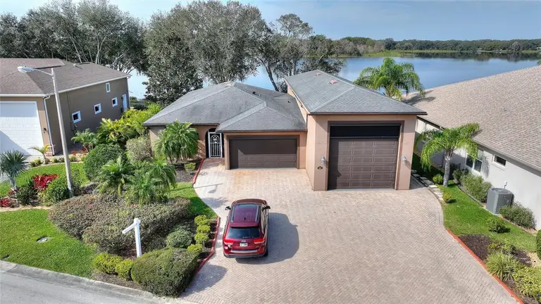 480 MEANDERING WAY