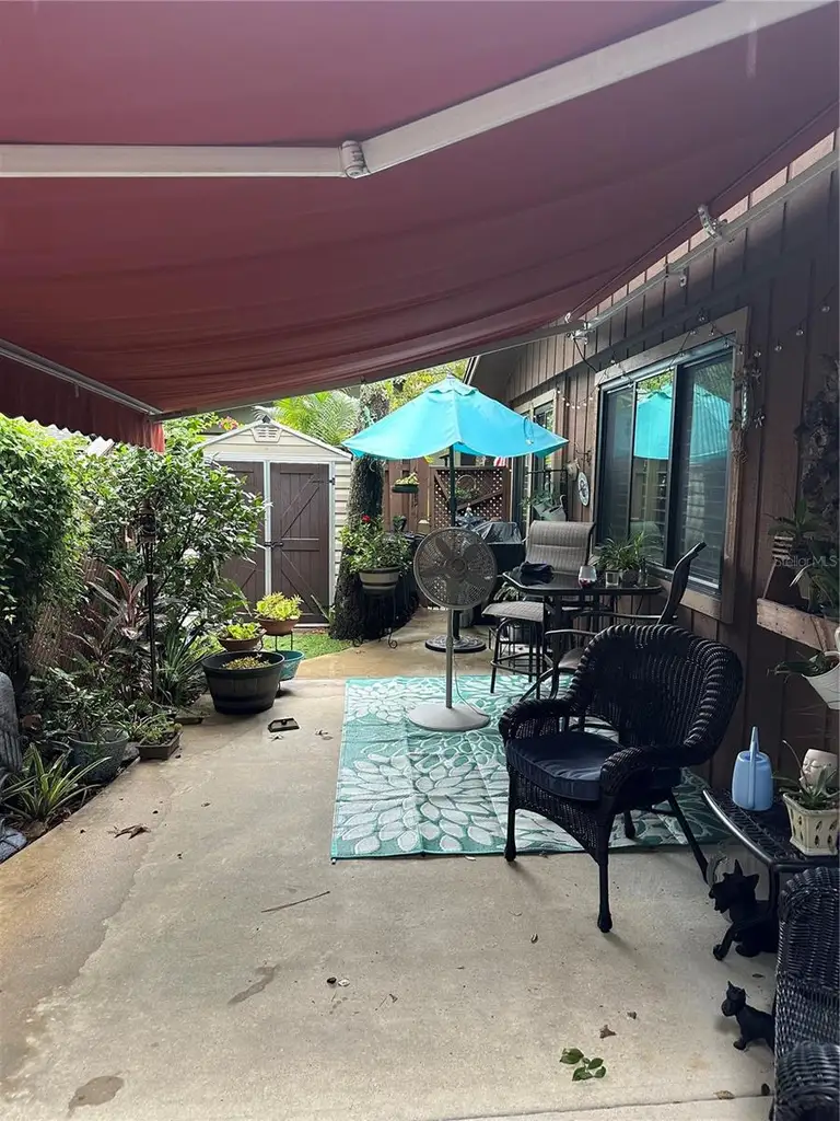 115 CYPRESS POND RD — photo 2
