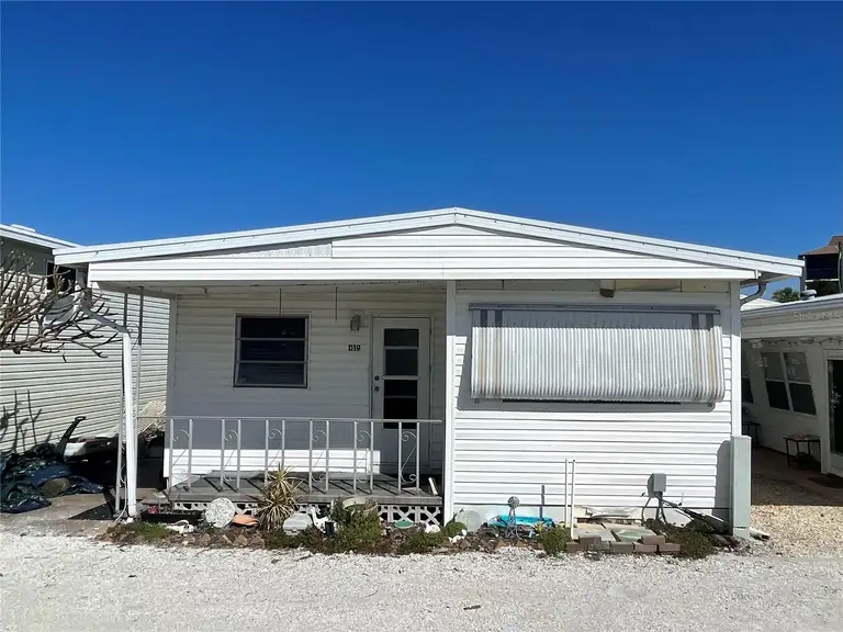 3710 GULF OF MEXICO DR #D19 — photo 2