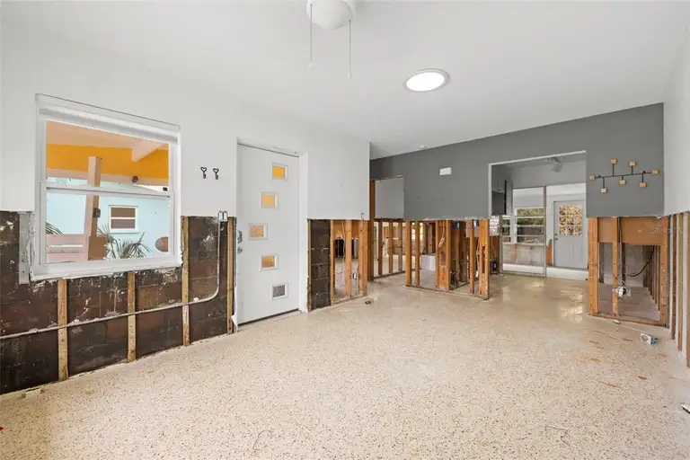 2812 MIRIAM ST S — photo 5