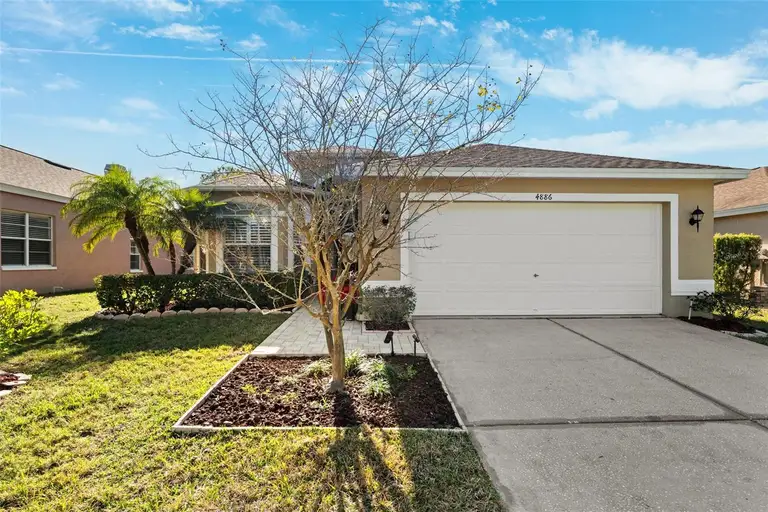 4886 WESTCHESTER CT — photo 2