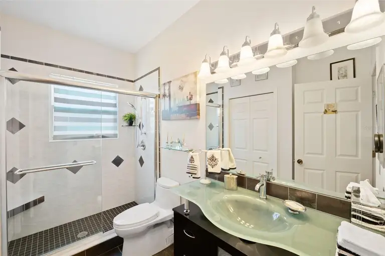 4886 WESTCHESTER CT — photo 4