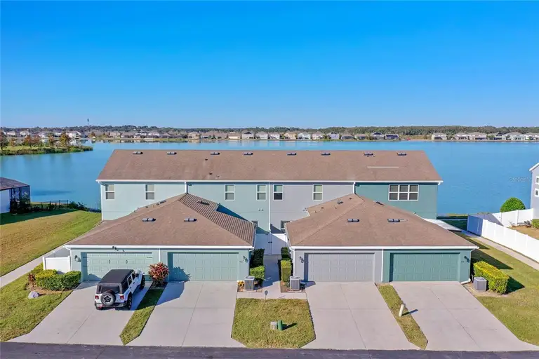565 JUNIPER SPRINGS DR — photo 4