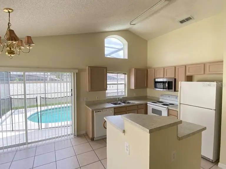 2993 KOKOMO LOOP — photo 2