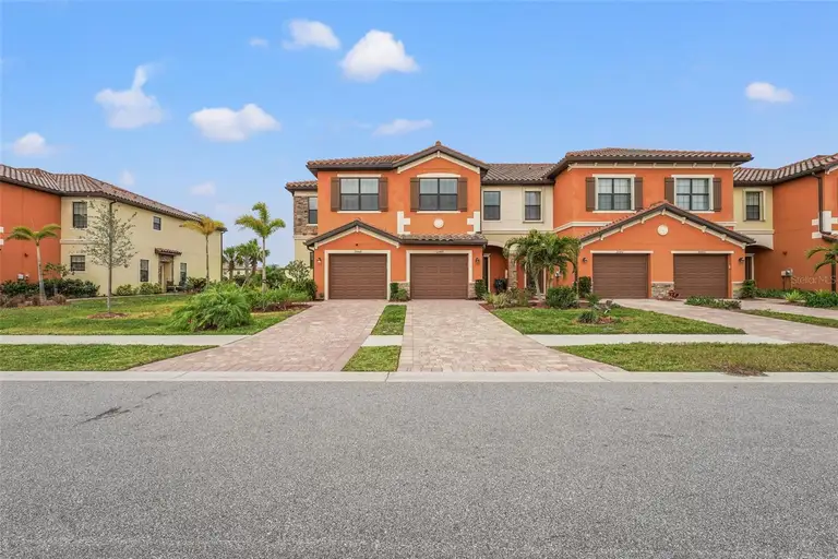 20447 LAGENTE CIR — photo 3