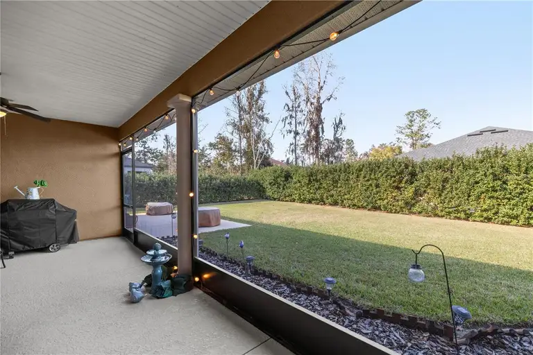 4020 SE 9TH AVE — photo 3