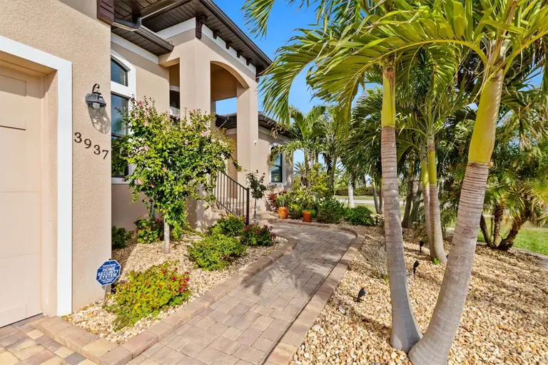 3937 BAL HARBOR BLVD — photo 2
