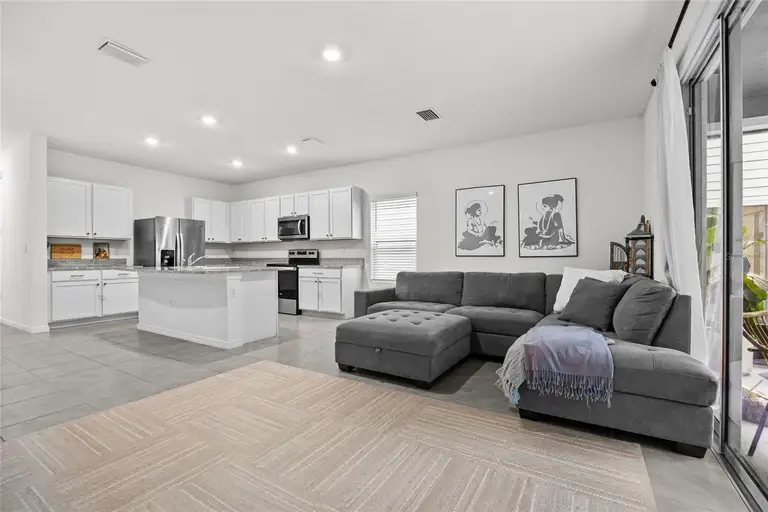 13731 NW 9TH RD — photo 3