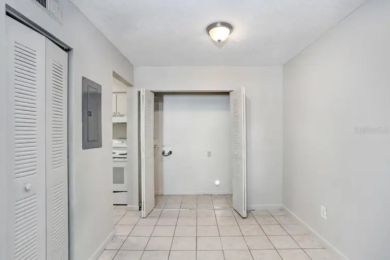 3402 N PHILLIPS ST N #A — photo 4