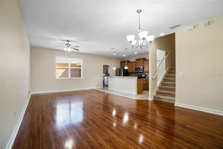 9025 SAVANNAH JULIP LN — photo 5