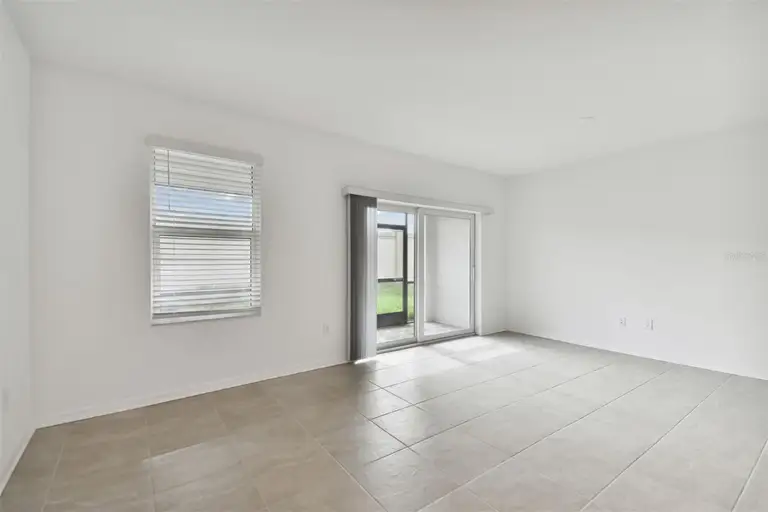 5447 TRIPOLI DR — photo 3
