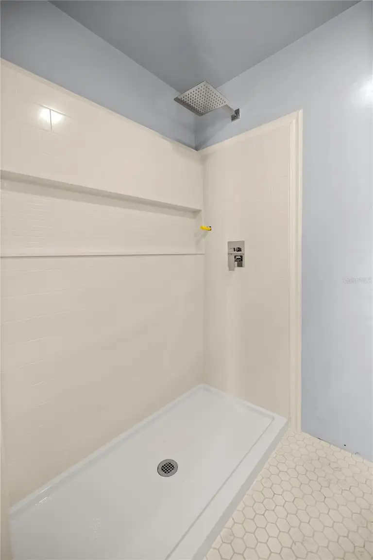 2937 EAGLES NEST RD — photo 5