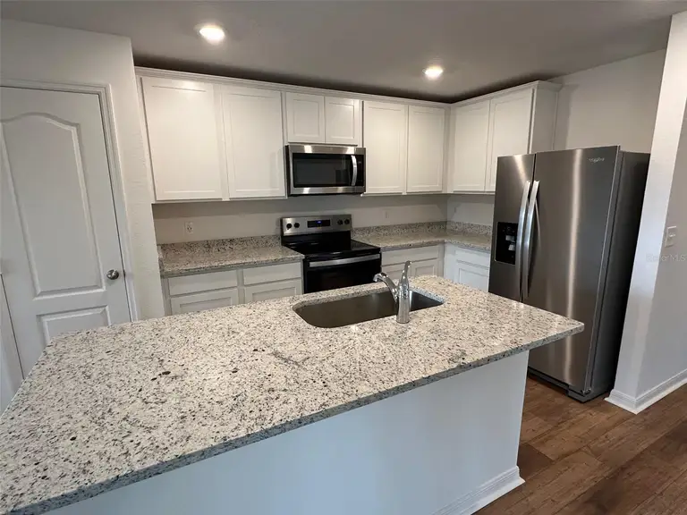 2311 E TIMBERCREST DR — photo 2