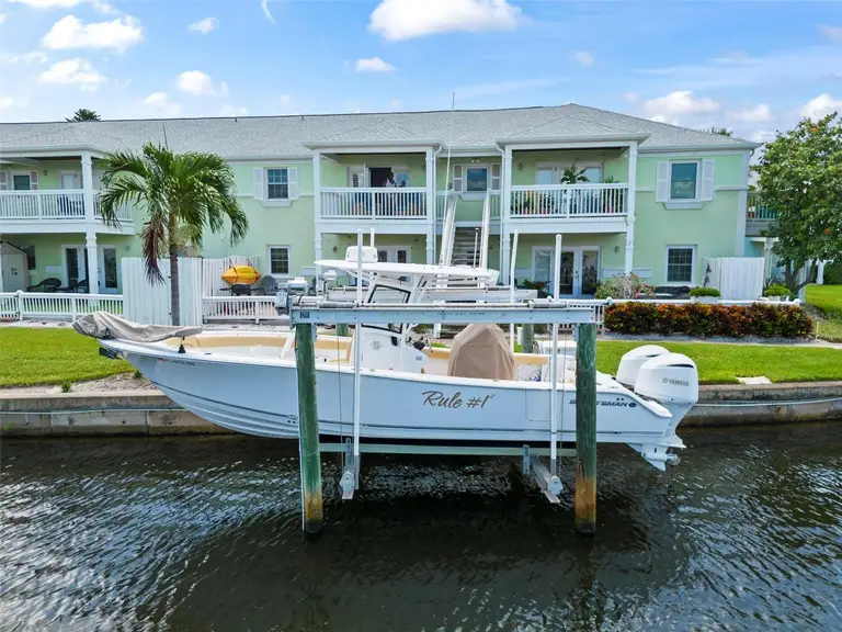 3LS BEACH DR SE #3LS — photo 4