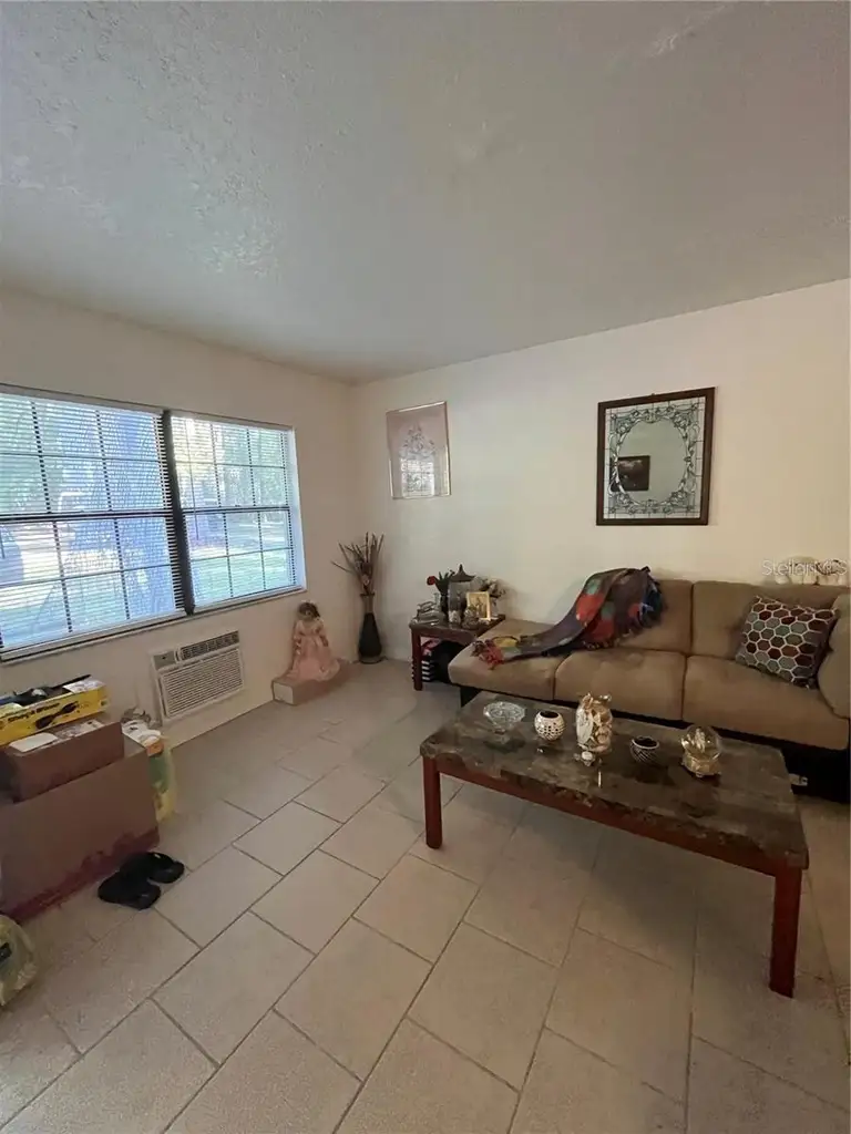 4950 SE 111TH LN — photo 2