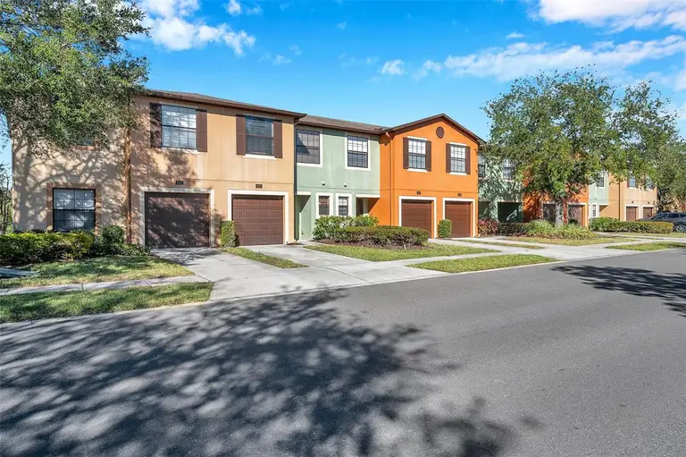 2517 EDGEWATER FALLS DR — photo 5