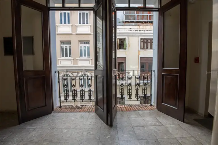 351 CALLE TETUAN — photo 3