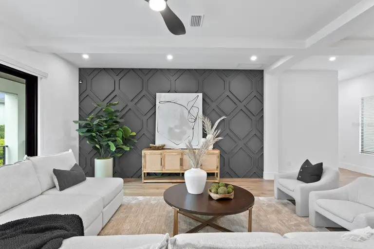 4816 W SUNSET BLVD — photo 3