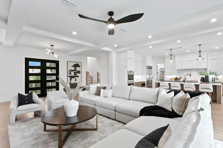 4816 W SUNSET BLVD — photo 5