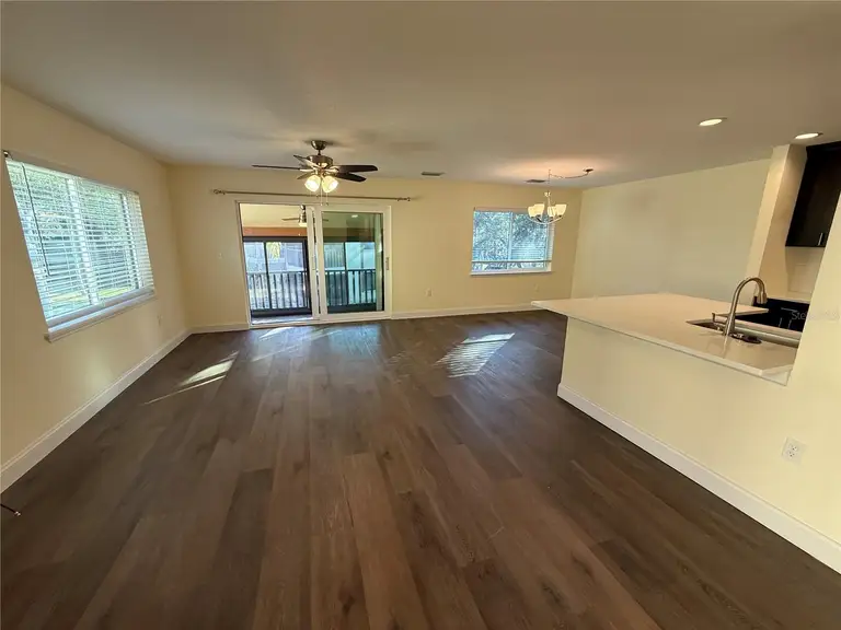 514 LONGFELLOW CT #C — photo 3