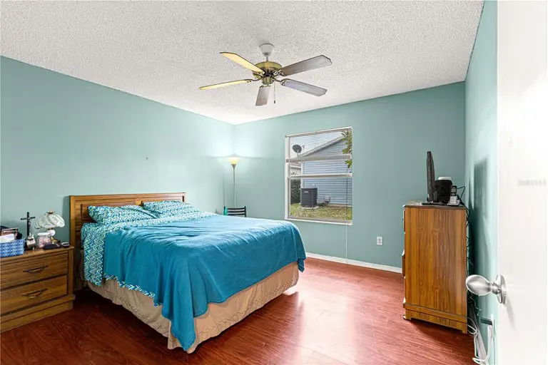 453 HILDALGO DR — photo 3