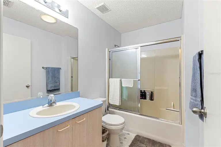 453 HILDALGO DR — photo 5