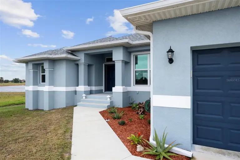 27 MEADOWLARK LN — photo 3