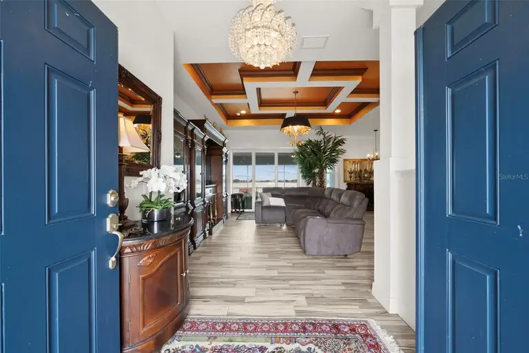 27 MEADOWLARK LN — photo 5