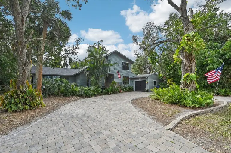 1702 SPOONBILL DR — photo 2